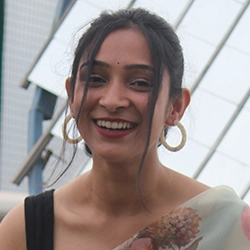 Riya Thakur